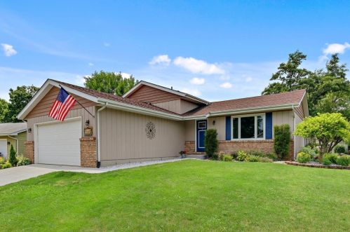629 Kelly Ct, Crown Point, IN 46307-8430