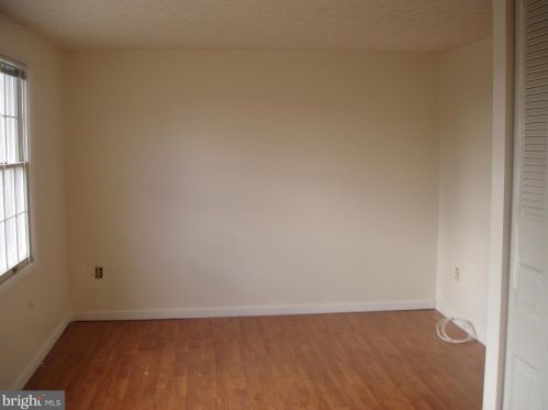 8 Farmcrest Ct, Silver Spring MD 20905-6042 exterior