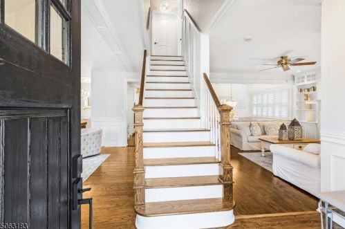 28 Beech St, Cranford, NJ 07016-1717