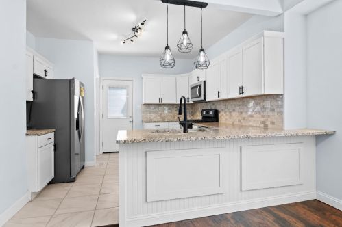 1018 Drackert St, Hammond IN 46320-2602 exterior