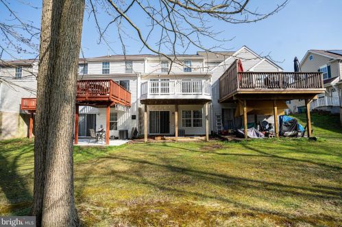 337 Woodland Grn Ct, Aberdeen MD  21001-2946 exterior