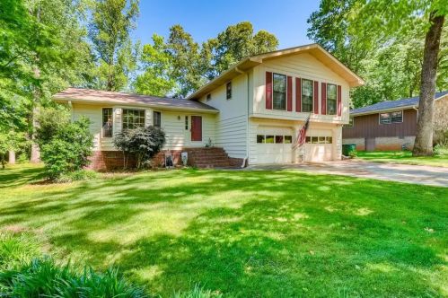4531 Ridgeland Dr, Lilburn, GA 30047-4347
