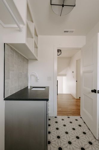 462 Pennsylvania St, Denver CO  80203-3614 exterior