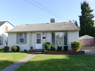 12818 7th Ave, Seattle, WA 98168-2708