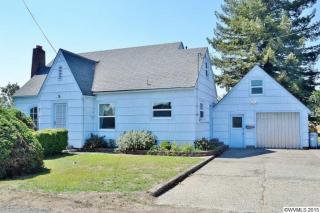 1090 9th St, Lebanon OR  97355-1710 exterior