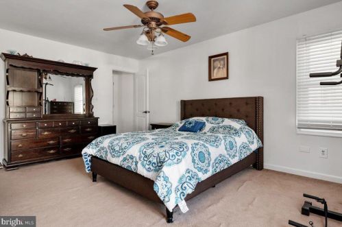 1176 Spruce Ave, Shady Side MD 20764-9562 exterior