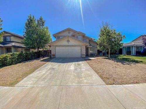 44702 Foxboro Ct, Lancaster, CA 93535-3479