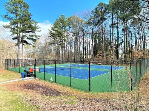 2136 Havenwood Trl, Atlanta GA  exterior