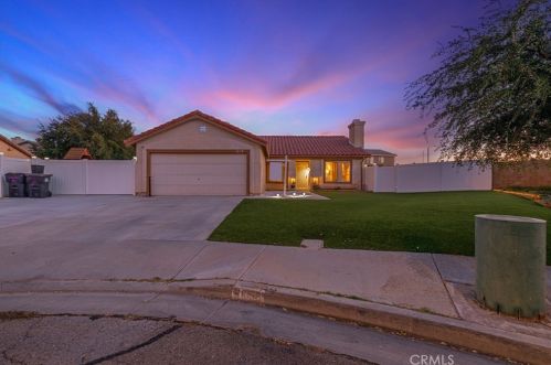 1858 Keaton Way, Lancaster CA  93536-6713 exterior