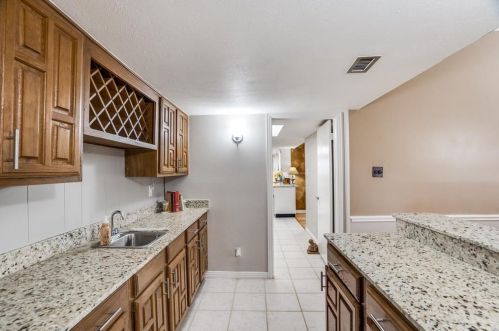 2049 Christie Ln, Carrollton TX 75007-3509 exterior