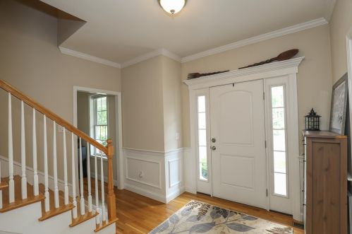 69 Diamondback Ave, Nashua, NH 03062-1048