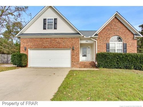 231 Union Cir, Lillington, NC 27546-6293