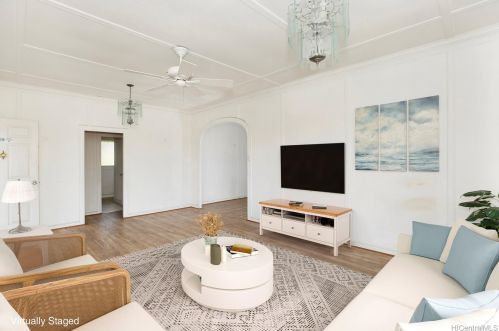 3347 Monsarrat Ave, Honolulu HI  96815-4447 exterior