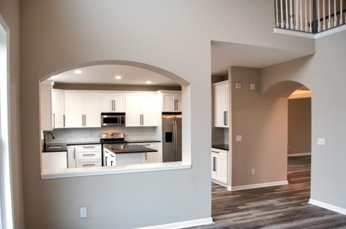 1031 Middlebrooke Dr, Holly Springs, GA 30115-4546