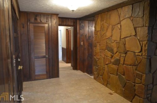 79 Maplewood Dr, Forsyth, GA 31029-9545