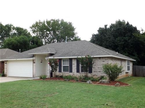 416 Bent Tree Rd, Noble, OK 73068-9344