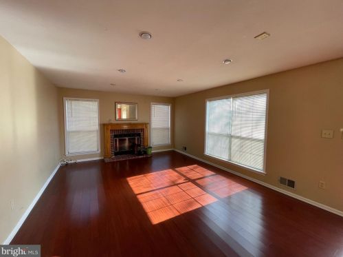 12 Colebrook Ct, Princeton NJ  08540-7050 exterior