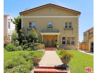 936 Victoria Ave, Los Angeles, CA 90019-1922
