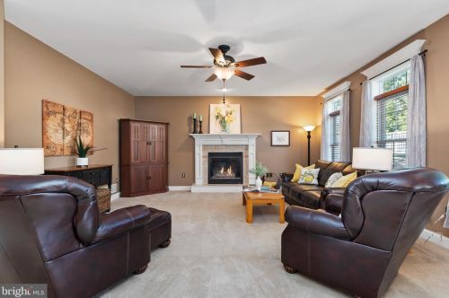 276 Pne Crk Dr, Carlisle PA  17013-9611 exterior