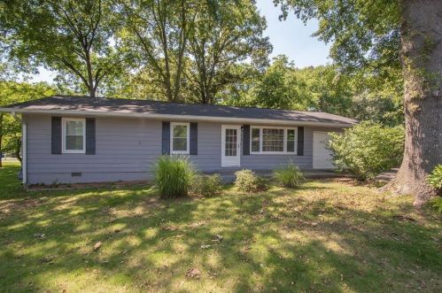 2569 Chambers Rd, Marietta, GA 30066-5267