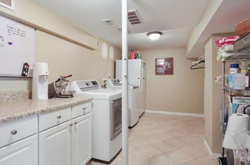 284 Elden Dr, Atlanta GA  30342-2030 exterior