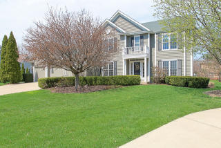 3104 Wolfe Ct, Naperville, IL 60564-3169