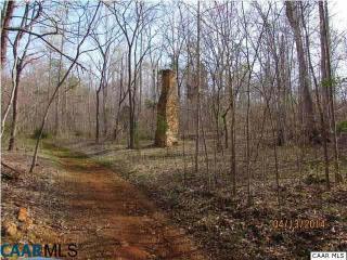 2 Grape Lawn Dr, Lovingston, VA 22949