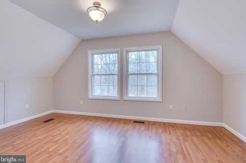 165 Gingerbread Ln, Harpers Ferry WV 25425-5591 exterior