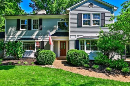 6770 Camaridge Ln, Cincinnati, OH 45243-3802