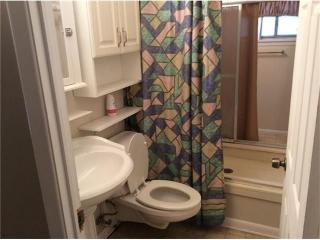 1907 Farmington Pl, Gretna LA  70056-4004 exterior