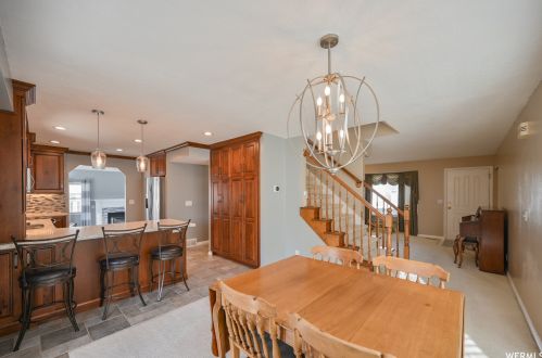 6948 Firefox Cir, Taylorsville UT 84081-5376 exterior