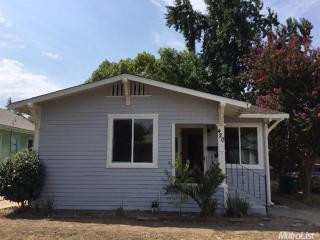 420 Oak St, Lodi, CA 95240-3462