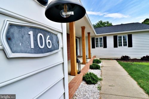 106 Chaz Ct, Charles Town, WV 25414-4109