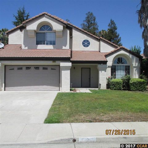 1528 Rutherford Ln, Oakley, CA 94561-3125