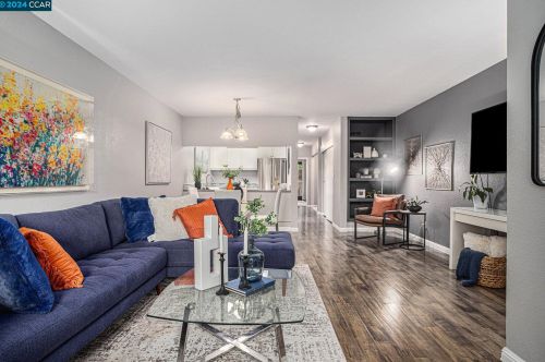 400 Suntree Ln, Concord CA  94523-5150 exterior