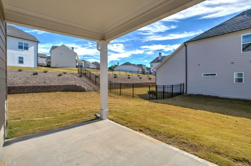 2414 Cotton Gin Row, Jefferson GA  30549-8811 exterior