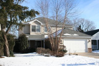 808 Ridge Ave, Lake Barrington, IL 60084