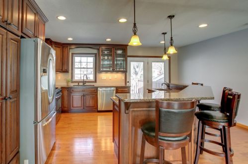 1735 Eugene St, Saint Paul MN  55110-3341 exterior