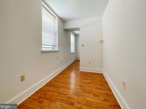 619 11th St, Philadelphia, PA 19147-1901