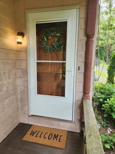 665 Elm St, Wallingford, CT 06492-3235