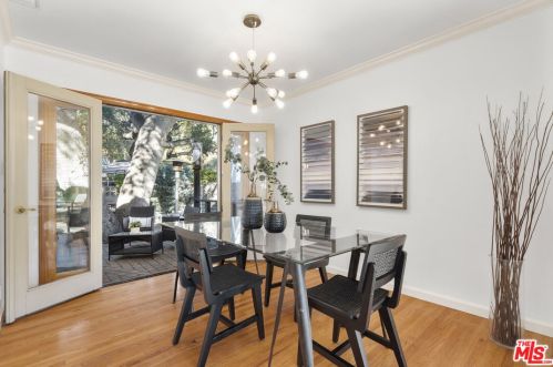 2575 Gardner Pl, Glendale CA  91206-3018 exterior