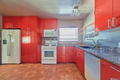 3440 Mono Dr, Riverside CA  92506-2118 exterior