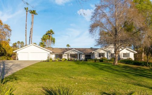 1232 Pleiades Dr, Vista CA  92084-6531 exterior