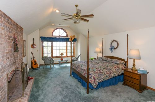 11925 Brookglen Dr, Sandy UT 84092-7149 exterior