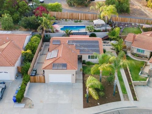 1096 Ponderosa Ave, San Marcos CA  92069-2146 exterior