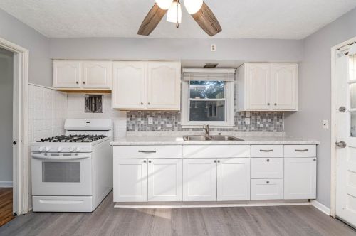 1050 Elda Ln, Cincinnati OH 45224-2705 exterior