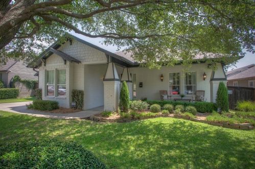 1709 Ashland Ave, Fort Worth, TX 76107-3851