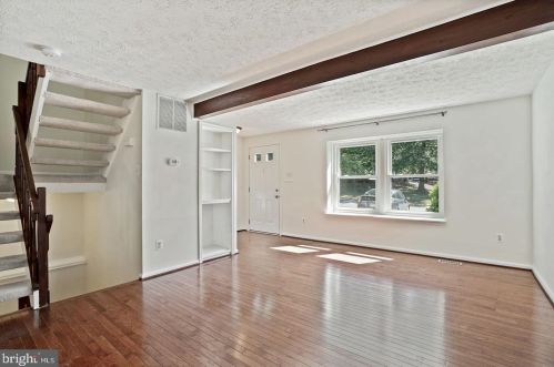 8078 Donegal Ln, Springfield VA  22153-2361 exterior