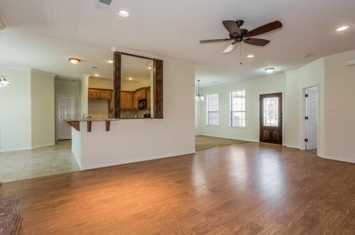 16109 Mcqueen Rd, Conroe TX  77302-6674 exterior