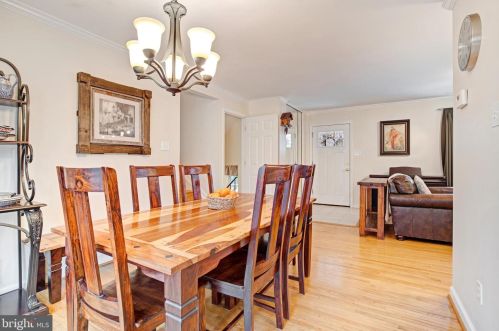 8634 Langport Dr, Springfield VA  exterior